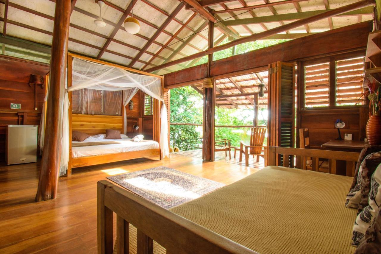 Funky Monkey Lodge Playa Santa Teresa  エクステリア 写真