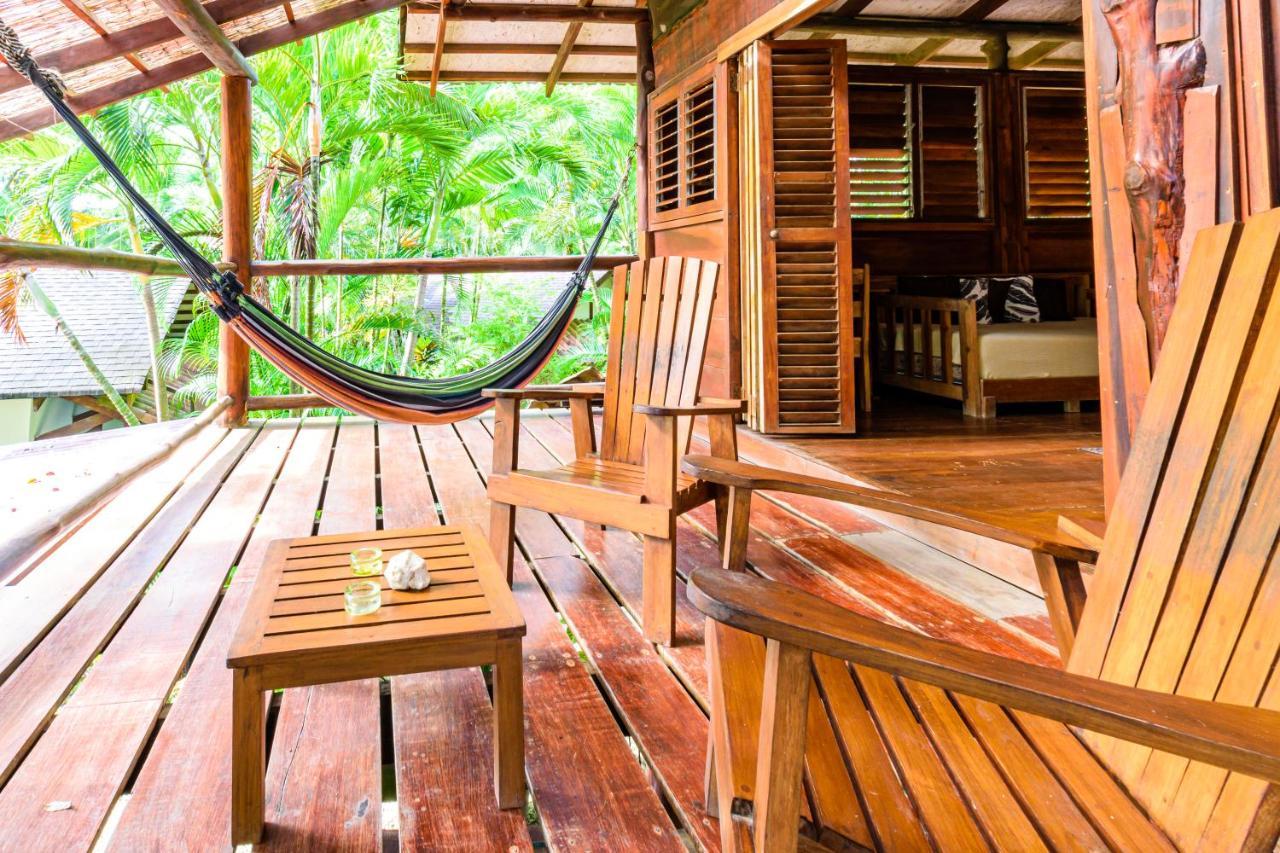 Funky Monkey Lodge Playa Santa Teresa  エクステリア 写真