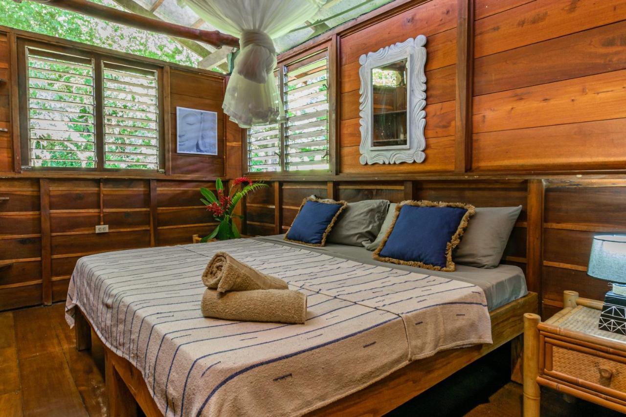 Funky Monkey Lodge Playa Santa Teresa  エクステリア 写真