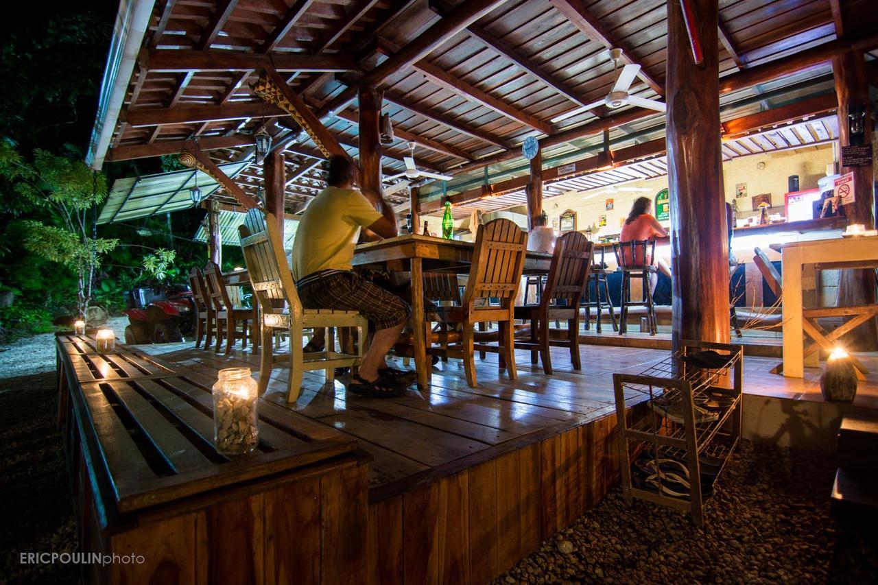 Funky Monkey Lodge Playa Santa Teresa  エクステリア 写真