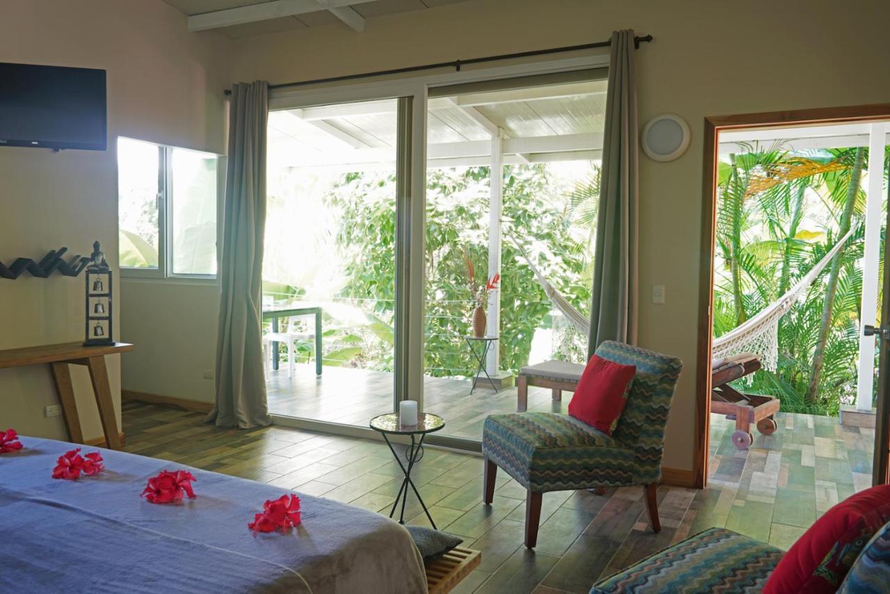 Funky Monkey Lodge Playa Santa Teresa  エクステリア 写真